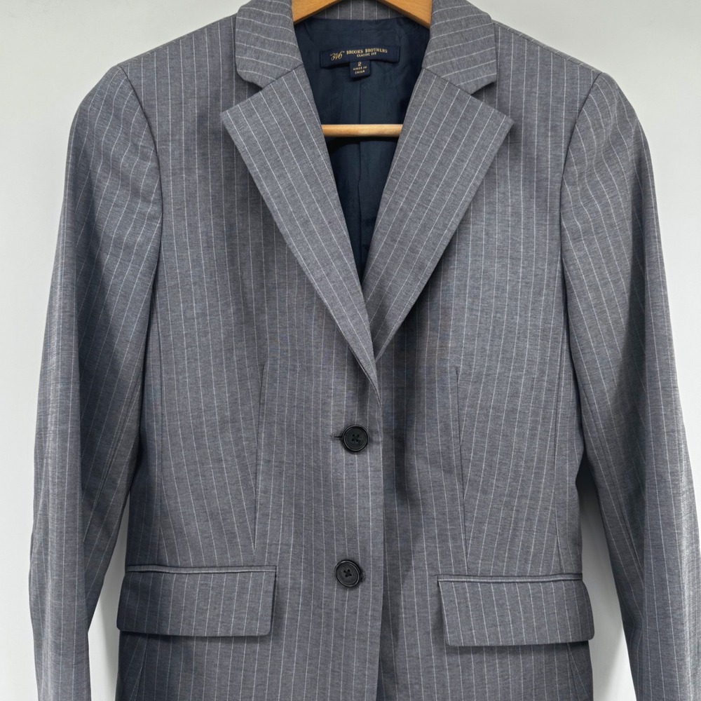 Brooks Brothers 346 Womens Grey Pinstripe 2-Button Blazer Jacket Size 2